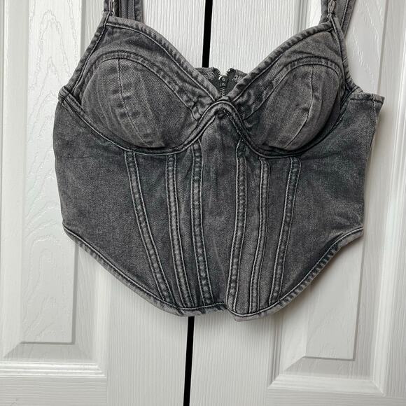 Pretty Little Thing Washed Gray Dip Hem Bust Cup Denim Corset 8 - Picture 3 of 9